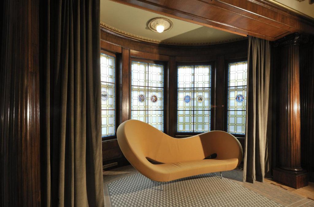 Hotel Okresní Dům Hradec Králové Habitación foto